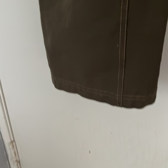 These are Columbia Omni Shield pants. Olive green size 34x30 - Picture 3 of 7